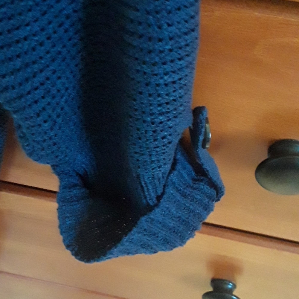 Sweater - Picture 2 of 3